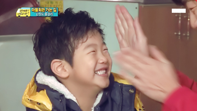 [아빠어디가] 준수 얼굴에 못생김이 묻었던 순간들ㅋㅋ.jpg | 인스티즈