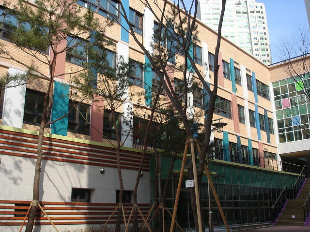 판교중학교 이미지