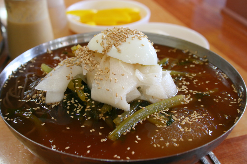 춘천막국수 이미지