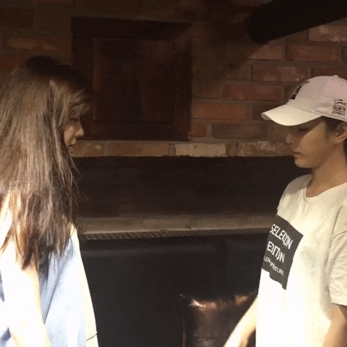 아이비아이 공식 인사법??? (I.B.I 퀵빛짹푼핸) | 인스티즈