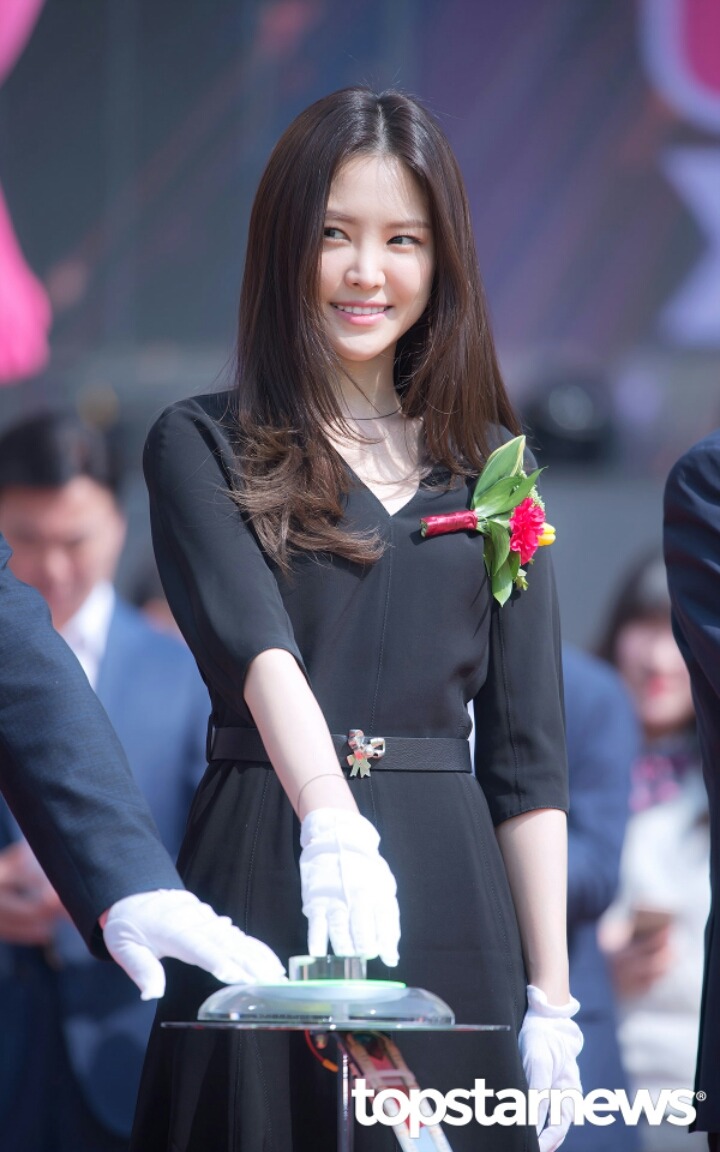 오늘자 손나은 미모ㄷㄷㄷ | 인스티즈