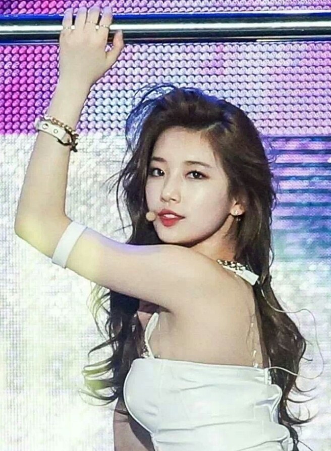 섹시컨셉을 잡아도 안섹시한 수지 | 인스티즈