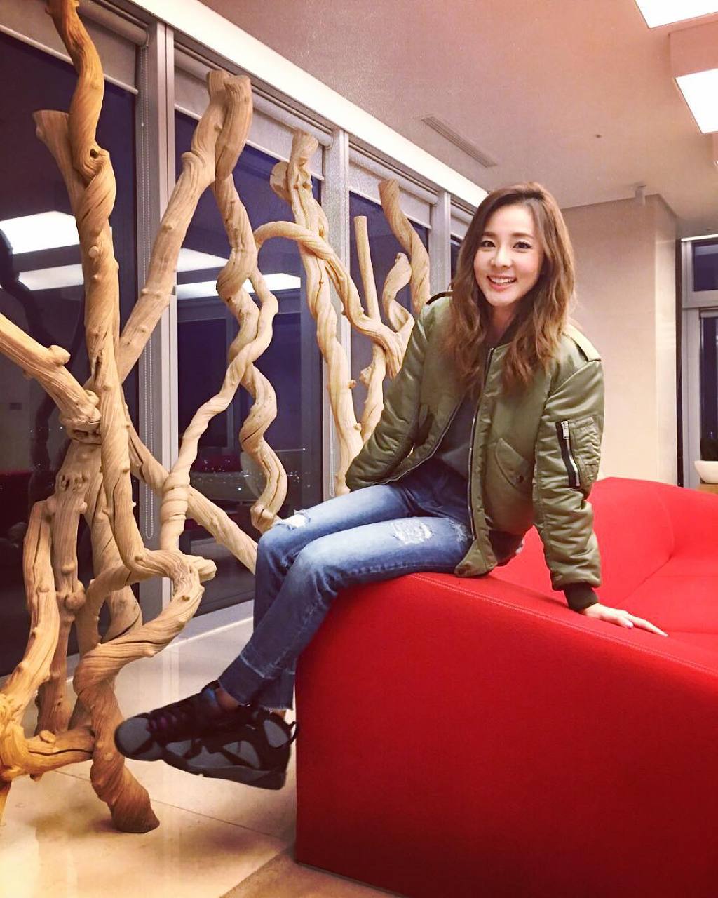 산다라박 나이키 조던 착용샷.jpg | 인스티즈