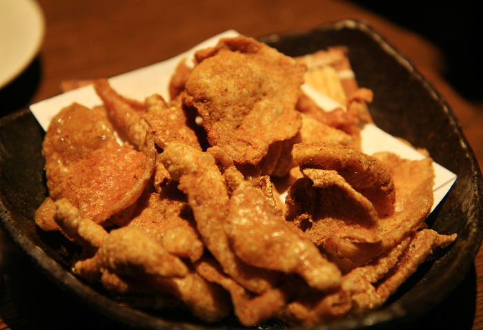 [닭껍질튀김] 살코기는 하나도 없지만 맛있어보이는 닭껍질튀김 | 인스티즈