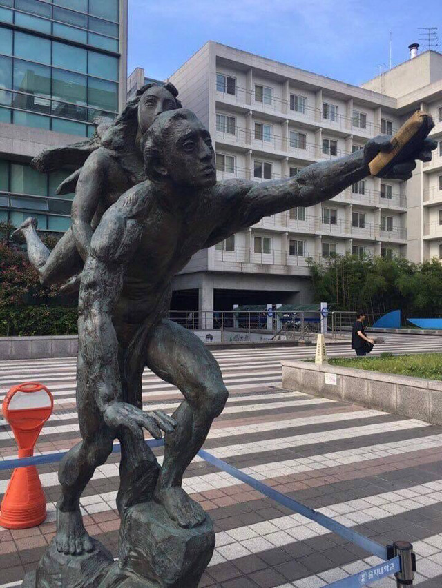 모 대학교의 페북 흔한 분실제보.jpg | 인스티즈