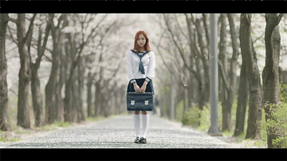 [트와이스] 일본인 멤버가 있다는 점을 잘 활용한 세라복 컨셉..ㅎㅎ .gif | 인스티즈