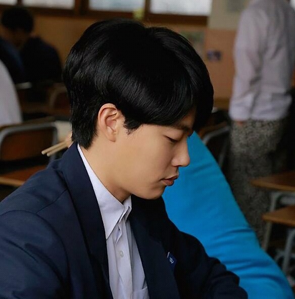 [고르기] 까칠하고 무뚝뚝한 소년 고르기 | 인스티즈