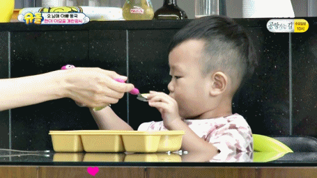 오늘자 대박이 젓가락질.gif | 인스티즈