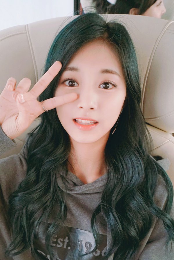 [트와이스] 대놓고 이쁨이쁨한 쯔뭉이 쯔위 짤모음.jpg | 인스티즈