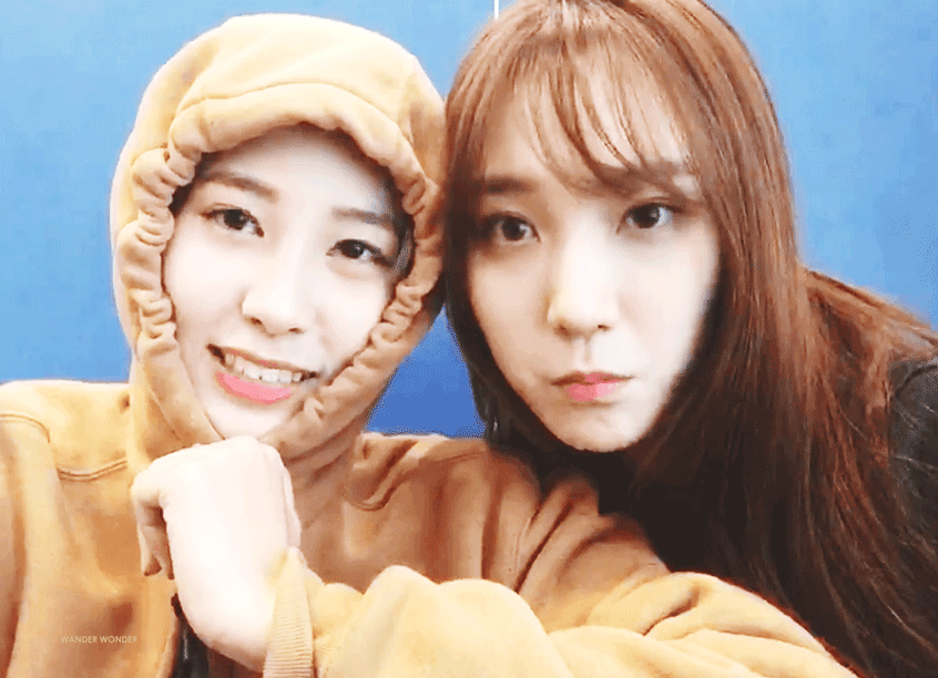 오늘자 프리스틴 브이앱 김민경 움짤 | 인스티즈