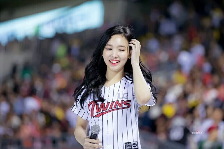 오늘 생일이라고 마구 풀리는 (이쁜) 나연이 미공개짤들...:P | 인스티즈