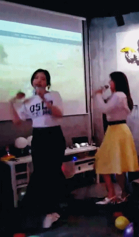 [에이핑크] 점점 흥이돋는 흥나은 깨방정춤 손나은.gif | 인스티즈