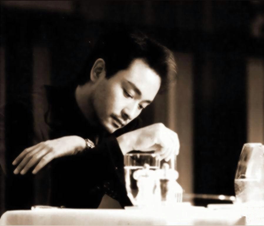 젊을때는 미소년 분위기 연출하다가 나이먹고 이미지 변신을 시도했던 동서양의 대표배우들.jpg | 인스티즈