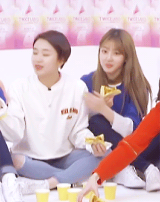 [움짤] 9명이 모이면 그 자리는 난장판이 된다 | 인스티즈