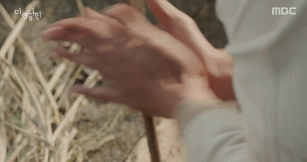 여태 왜 살았는지 궁금한 정경호.gif | 인스티즈