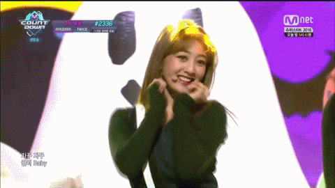 [twice] 오늘자 트와이스 리더 갓지효 움짤.gif | 인스티즈