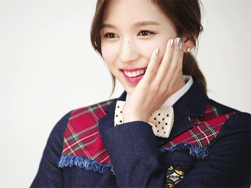 [twice] 오늘자 트와이스 스쿨룩스 화보 메이킹 영상 움짤.gif | 인스티즈