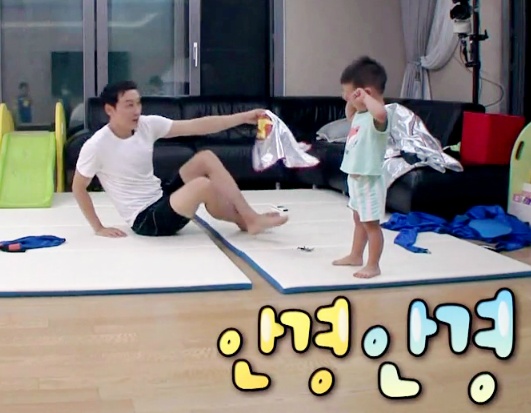 [슈퍼맨이돌아왔다] 번개맨으로 분장한 이휘재를 본 이서언ㅋㅋㅋㅋㅋㅋㅋ | 인스티즈