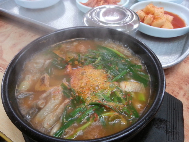 장수꺼먹돼지 이미지