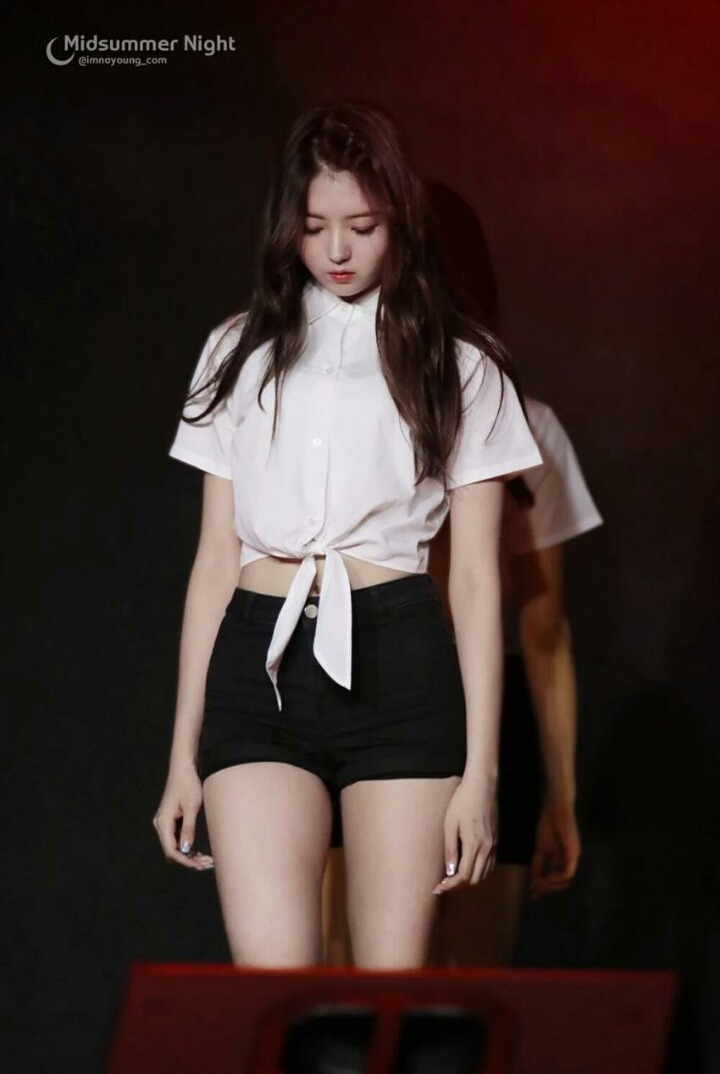 아이오아이와 플레디스걸스의 리더 임나영 | 인스티즈