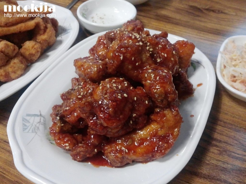 뉴숯불통닭 이미지