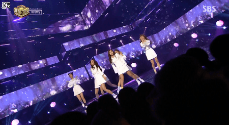 오늘자 에이프릴 윤채경 | 인스티즈