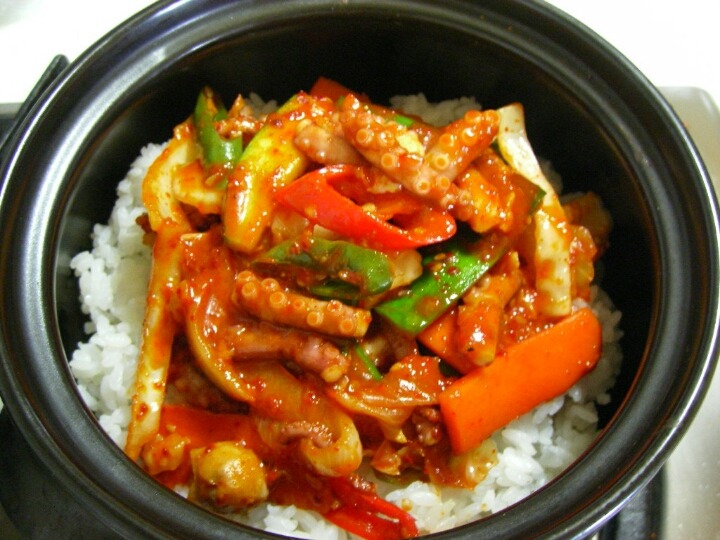 한국인의 밥심! 돌솥제육비빔밥 낙지돌솥비빔밥 jpg | 인스티즈