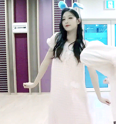[러블리즈] 삐져나온 코털을 정리해서 예인이 | 인스티즈