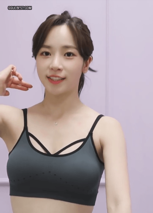 의자에 앉아있는 시간이 긴 직장인을 위한 8분만에 힙업하는 운동 | 인스티즈
