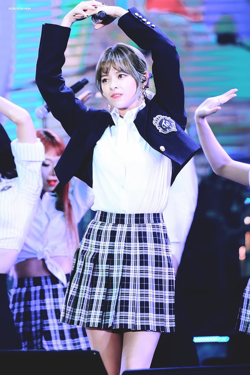분위기있는 트와이스 정연.jpg | 인스티즈