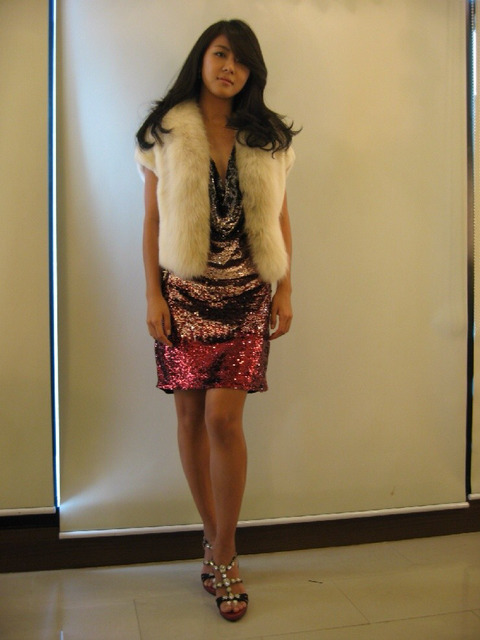 어느 연예인의 무섭도록 한결같은 협찬사진.jpg | 인스티즈