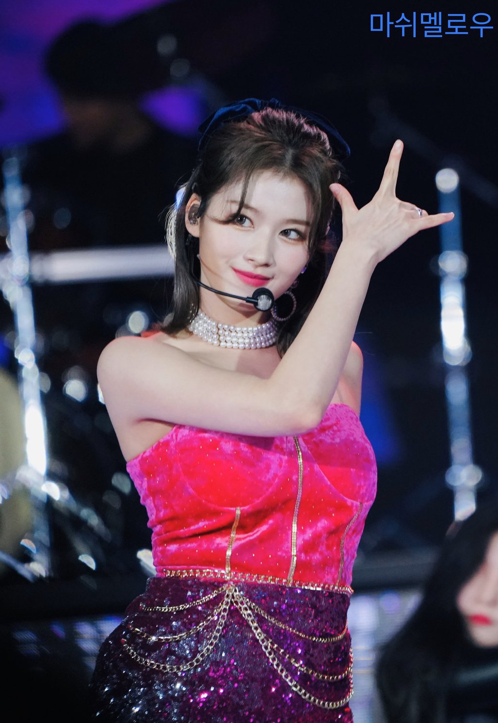 오늘이 생일인 트와이스 사나.jpgif (335장) | 인스티즈