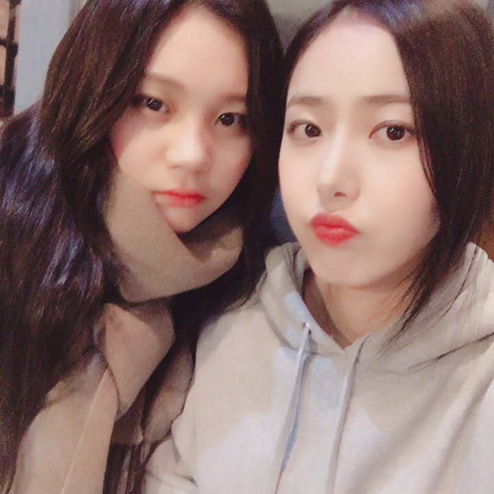 여자친구 신비-엄지 인스타그램 | 인스티즈
