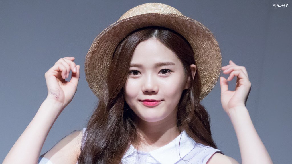 [아이돌] 표정이 다양한 오마이걸 리더 효정 .JPG | 인스티즈