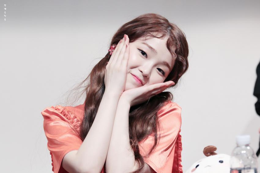 표정이 다양한 오마이걸 승희.jpg | 인스티즈