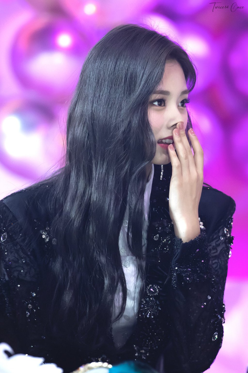 감탄만 나오는 최근 쯔위의 미모.jpgif | 인스티즈