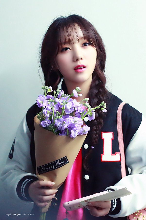 [러블리즈] 졸업하기 위해서는 보고서를 써야해서 케이 | 인스티즈