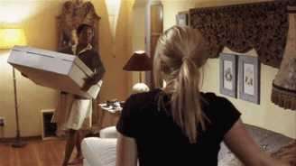 파티 가고싶은데 새엄마가 가지말고 가게 일하래요...gif | 인스티즈