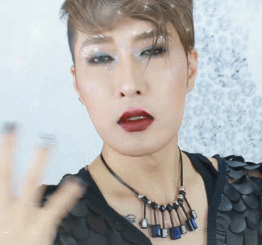 젠더리스라는 그의 제스쳐 (사탕 쯉쯉) | 인스티즈