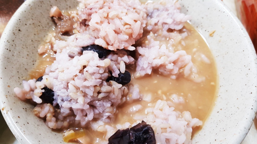 진짜 현실적인 집에서 혼밥하기 | 인스티즈