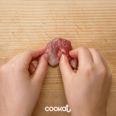 차돌 새우말이.GIF | 인스티즈