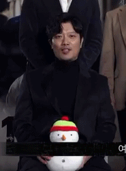  인사할 때 모습이 깨알같이 다른 영화 1987 팀.gif | 인스티즈