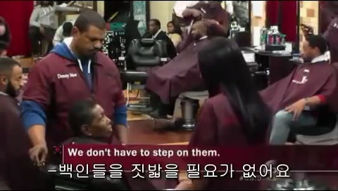 몰래카메라 인종차별 실험을 하다가 실험배우를 울게 만듬 | 인스티즈