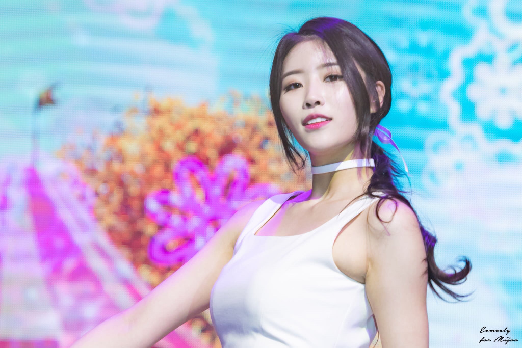 [러블리즈] 아침 밥도 먹었으니 양치질 하러 갈거라서 미주 | 인스티즈