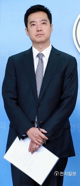 국회에 온 김세의.jpg | 인스티즈