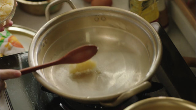 [부암동복수자들] 재벌한테 라면 한번 끓여주고 용돈 200만원 받은 라미란 아들ㅋㅋㅋㅋㅋ.gif | 인스티즈