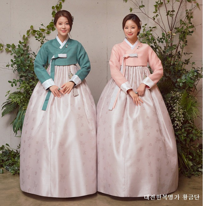 황금단한복 이미지