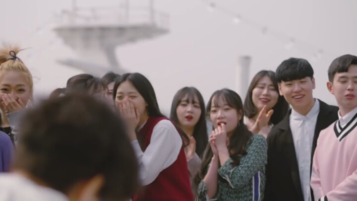 무려 8년만에 연기하는 원빈 | 인스티즈