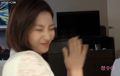 프로미스나인 이새롬 V앱 뉴욕KCON 비하인드.GIF | 인스티즈
