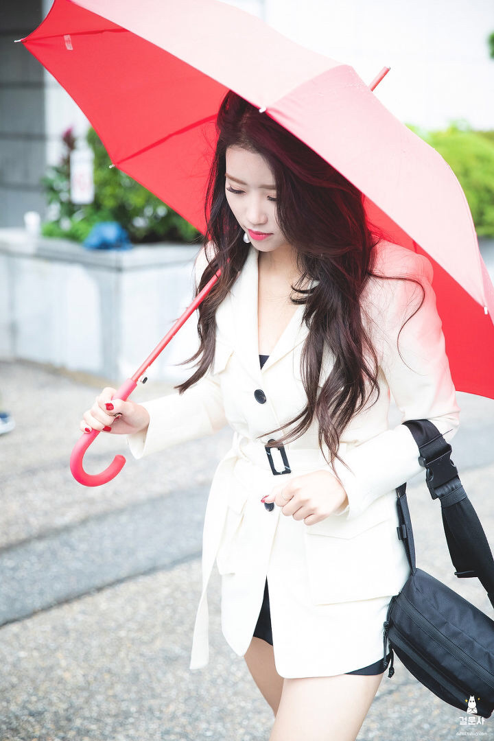 [러블리즈] 오늘은 제 여자의 생일이라서 미주 | 인스티즈
